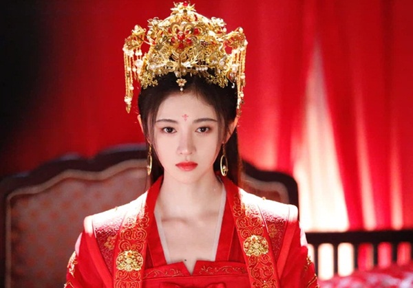Hoàng hậu dùng thân thế cao quý giúp chồng lên ngôi, sau bị phế truất vì mối tình đồng tính tai tiếng nhất lịch sử Trung Hoa phong kiến-2