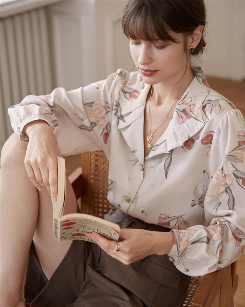 5 kiểu áo sơ mi chân ái của gái Pháp, lên đồ đơn giản cũng đạt tròn 100 điểm tinh tế-5