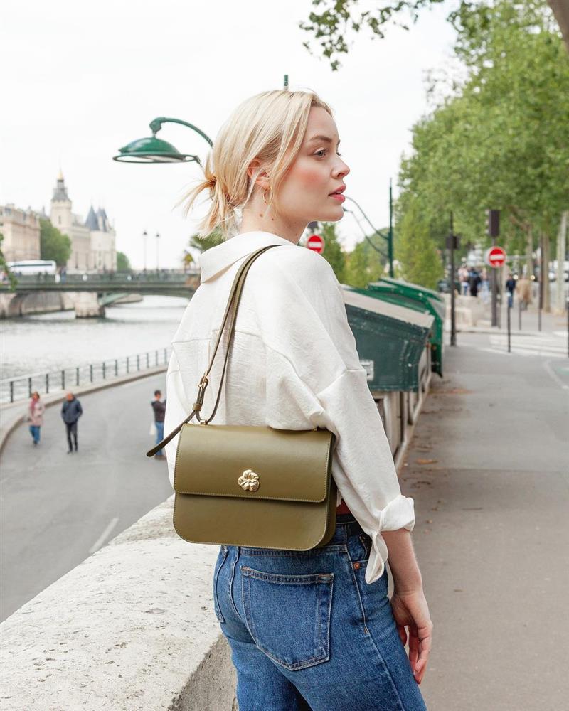 5 kiểu áo sơ mi chân ái của gái Pháp, lên đồ đơn giản cũng đạt tròn 100 điểm tinh tế-8