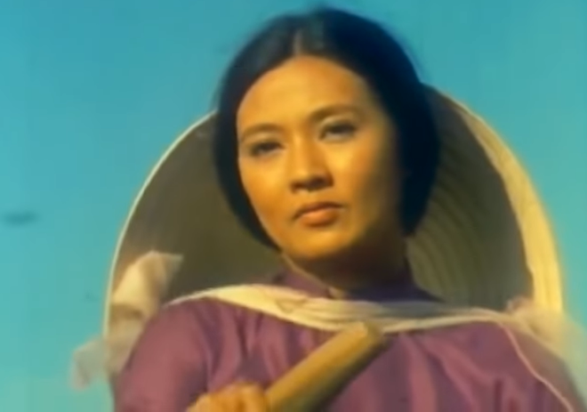 Đám tang Thanh Nga: Con cháu bị đạp xuống đường mương, có người còn suýt lọt xuống huyệt-4