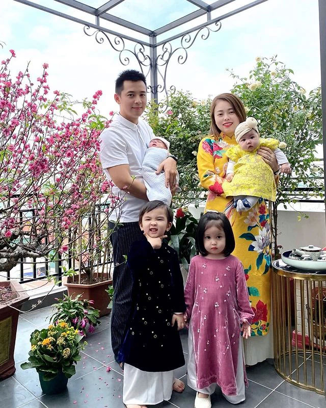 Hình ảnh bụ bẫm đầy bất ngờ của con trai thứ 6 từng sinh non 1,1kg của hot mom Hằng Túi-1