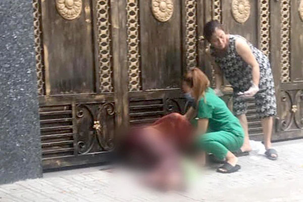 Nhân chứng vụ cô gái 17 tuổi bị bạn trai truy sát ở Gò Vấp: Cô gái nói đến lấy chứng minh thư sau chia tay thì bị thanh niên cố giết”-6