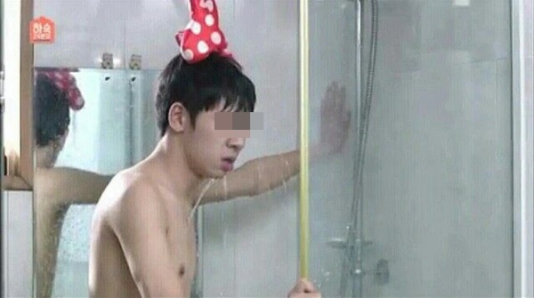 Bất kể nam nữ, cố gắng tránh làm 4 điều sau khi đi tắm thì bạn có thể sống lâu và khỏe mạnh hơn-1