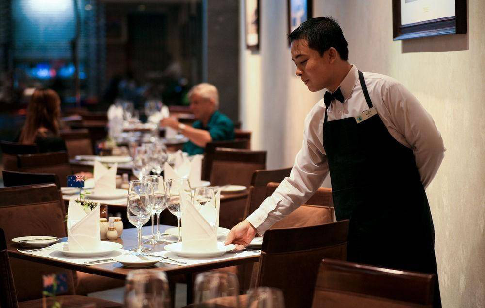10 thủ thuật của nhà hàng khiến khách gọi món nhiều hơn trong vô thức, chỉ đến khi nhìn hóa đơn mới ngỡ ngàng-2