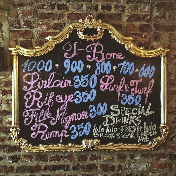 10 thủ thuật của nhà hàng khiến khách gọi món nhiều hơn trong vô thức, chỉ đến khi nhìn hóa đơn mới ngỡ ngàng-4