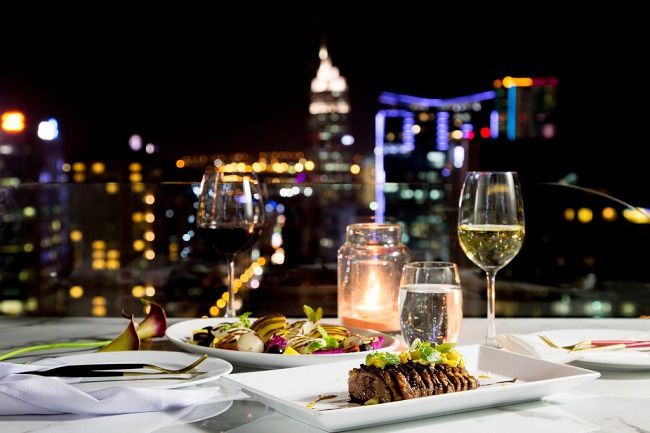 10 thủ thuật của nhà hàng khiến khách gọi món nhiều hơn trong vô thức, chỉ đến khi nhìn hóa đơn mới ngỡ ngàng-7