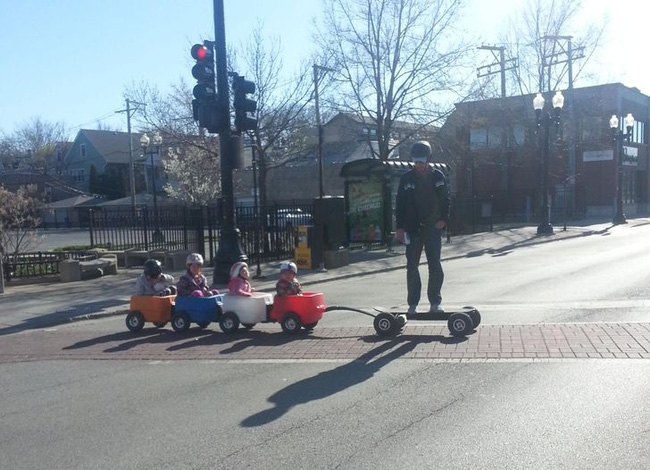 Đúng là những ông bố bà mẹ thông minh với 1001 ý tưởng sáng tạo khi chăm con khiến ai cũng phục lăn-17