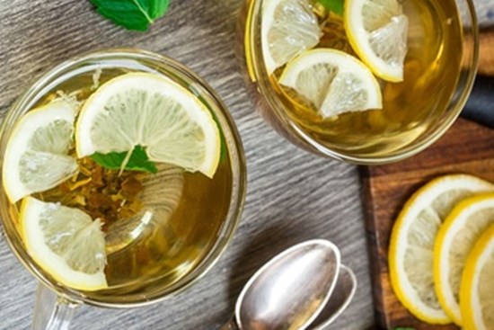 Lợi ích khi kết hợp trà xanh với chanh