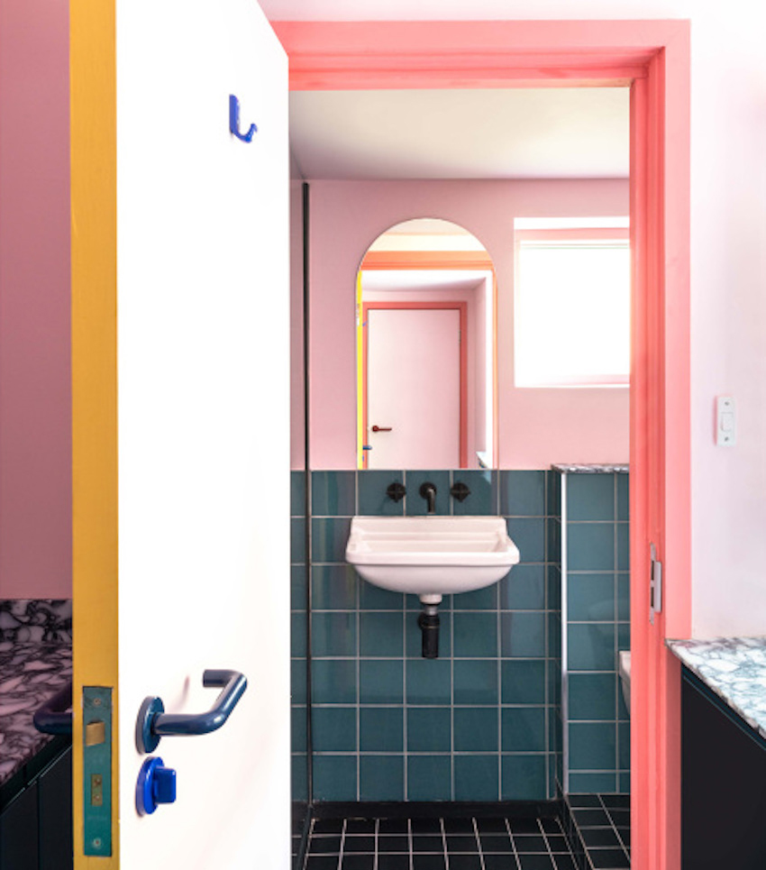 Ngôi nhà của người làm trong ngành thời trang trông sẽ như thế nào? Căn hộ hình học 17 màu chủ đạo sẽ khiến bạn phải choáng ngợp-10