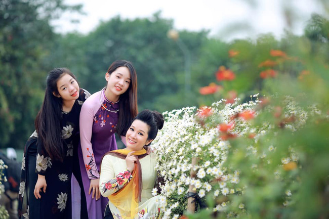 Con gái lớn của Thanh Thanh Hiền: Từ thời cấp 3 đã nổi đình đám vì xinh đẹp, hiện học trường danh giá ở Mỹ, chọn 1 khoa gây bất ngờ-1