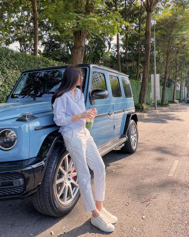 Đàm Thu Trang lên đồ đơn giản mà ngày càng trẻ trung và thời thượng, đôi khi còn xịn như gái Hàn-2