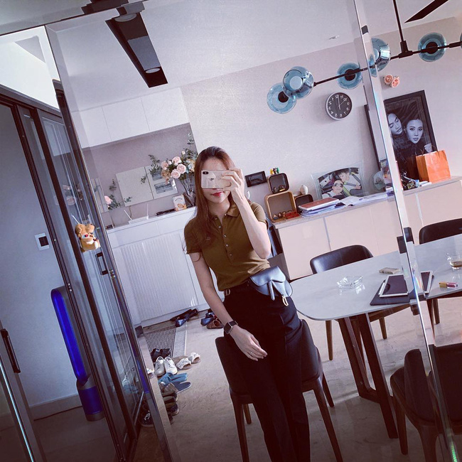 Đàm Thu Trang lên đồ đơn giản mà ngày càng trẻ trung và thời thượng, đôi khi còn xịn như gái Hàn-9