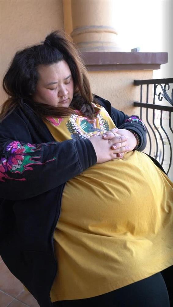 Cô nàng 9X điên cuồng giảm béo, nào ngờ tăng một lèo chạm mốc 253kg, nguyên nhân phía sau khiến người ta không khỏi thở dài-2
