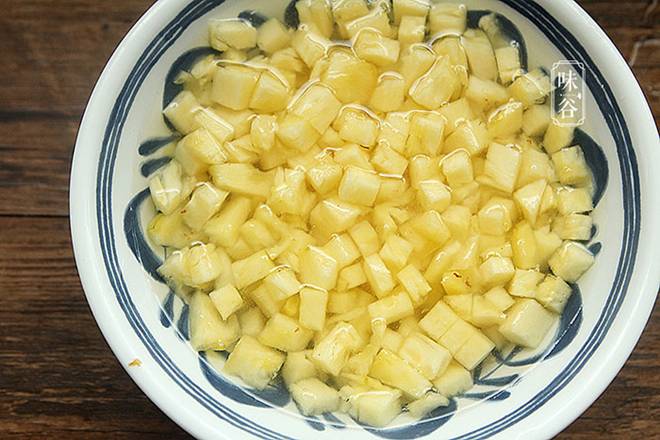 Cơm chiên đừng làm theo cách quen thuộc, thêm thứ quả này vào ai cũng thích-2