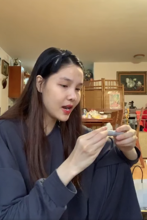 Mặt đầy mụn vì thức khuya chăm con, nhưng sau 4 tháng bà xã Mạc Hồng Quân khoe làn da đẹp không tì vết, tiết lộ bí quyết chăm bé thứ 2 bụ bẫm như búp bê-4