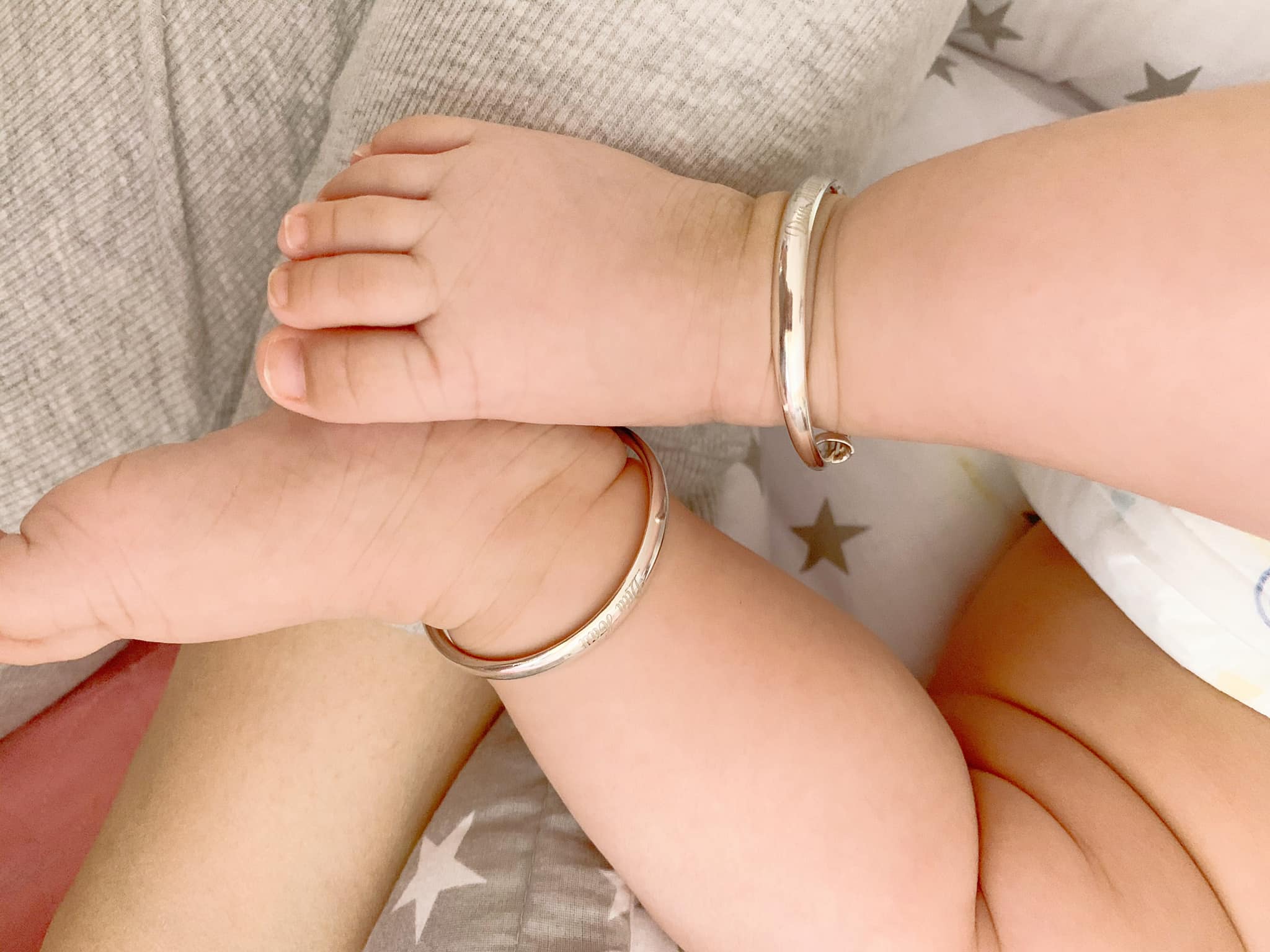 Mặt đầy mụn vì thức khuya chăm con, nhưng sau 4 tháng bà xã Mạc Hồng Quân khoe làn da đẹp không tì vết, tiết lộ bí quyết chăm bé thứ 2 bụ bẫm như búp bê-14