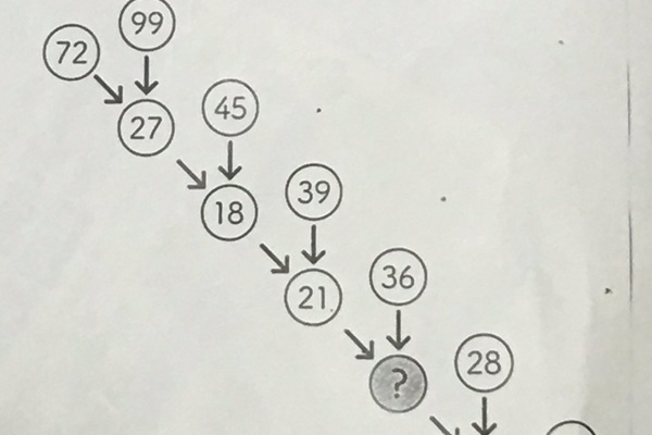 Nam sinh lần đầu tiên xuất hiện trên VTV mừng quá hóa run, ghi sai bét đáp án 1 câu khiến dân tình cười ngất-2