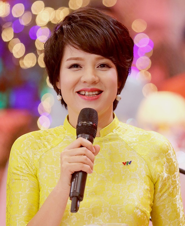 MC Diễm Quỳnh lần đầu tiết lộ lý do từ chối làm việc ở Bộ Ngoại giao để vào VTV-1