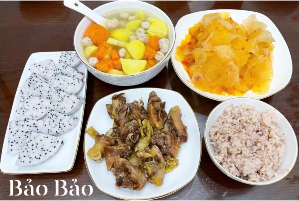 Mâm cơm cữ nấu cho vợ của chồng người ta chưa bao giờ làm chị em thất vọng: Ngon lành, bổ dưỡng, bày biện đẹp mắt-8