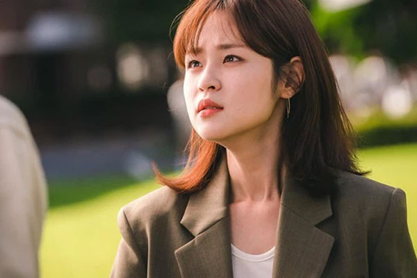 Muốn thế chỗ của tôi, bạn thân liền giở trò, biến tôi thành người phụ nữ trắc nết-2