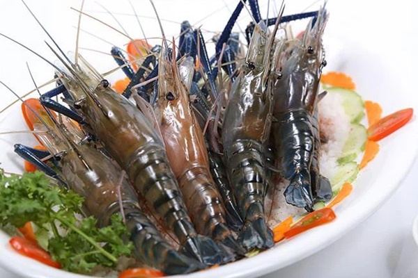 Chuyên gia thực phẩm khuyến cáo: Khi ăn tôm, dù ngon mấy cũng phải bỏ ngay các bộ phận này-1