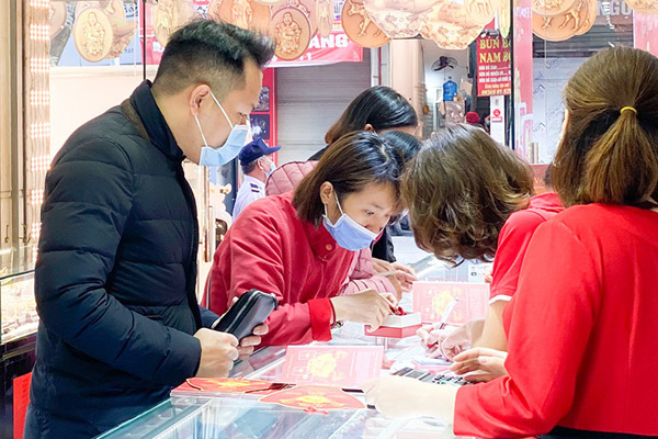 Giá vàng hôm nay 6/4: USD chững lại, vàng tăng lên-2