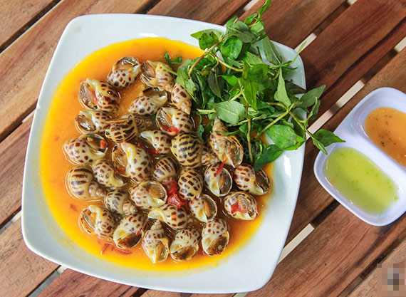 Tiệc cuối tuần của gia đình tài phiệt do Hà Tăng tự nấu, toàn hải sản xịn, nhìn thôi đã biết hấp dẫn vô cùng-11