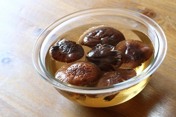 Thứ phá hủy gan còn nguy hiểm hơn rượu, WHO xếp hạng là tác nhân gây ung thư nhóm 1 nhưng nhiều gia đình không biết vẫn dùng-2