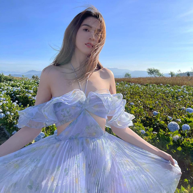Rần rần bộ ảnh visual đỉnh chóp hôm nay của Ngọc Trinh: Hoá nàng thơ dịu dàng, không cần hở mà vẫn ẵm trọn 10 điểm-1