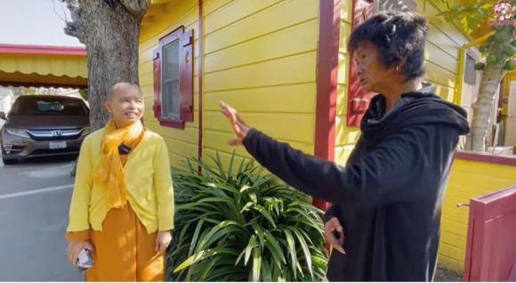 Thúy Nga đưa Kim Ngân đến xem nơi ở mới, phản ứng của nữ ca sĩ lừng danh một thời gây chú ý-1