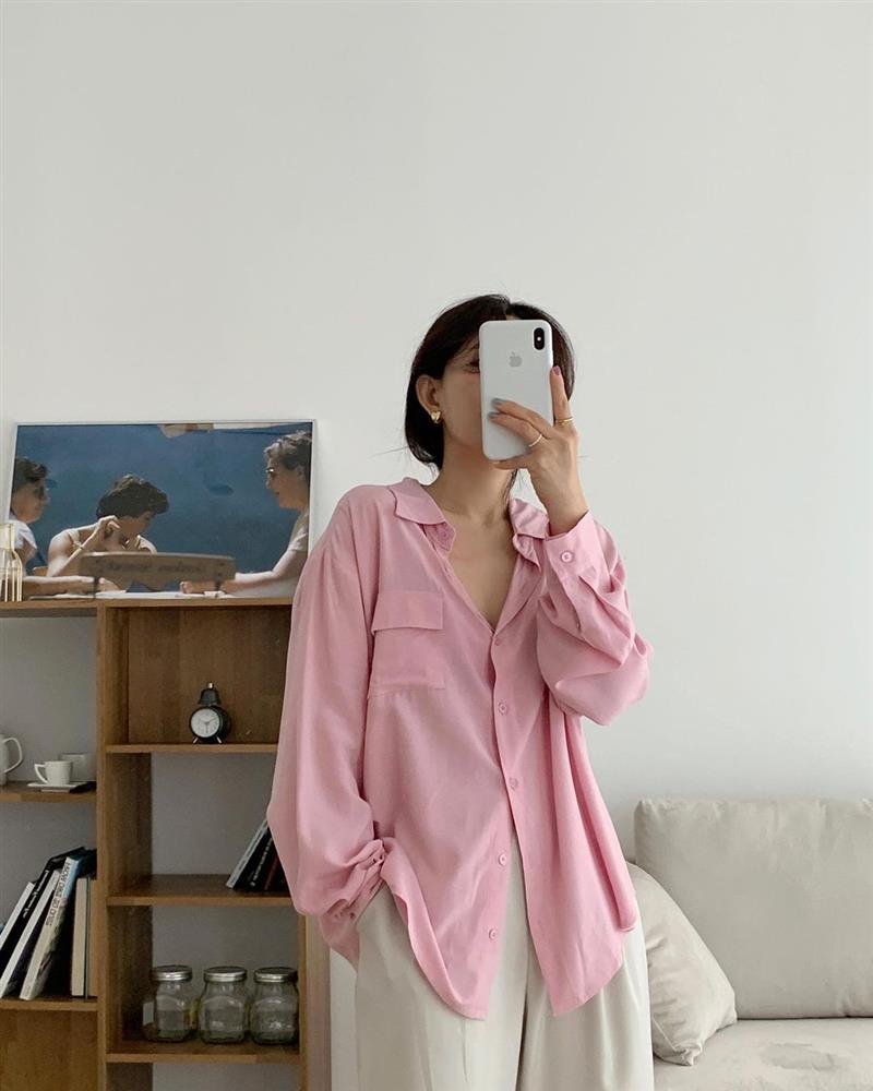 Mùa Hè dễ lộ dáng kém thon, chị em sắm ngay 4 kiểu áo đã xinh còn giúp người diện như gầy đi 5kg-7