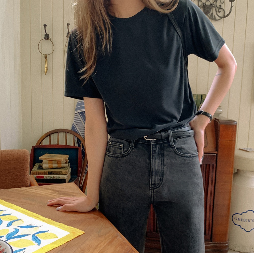 Mùa Hè dễ lộ dáng kém thon, chị em sắm ngay 4 kiểu áo đã xinh còn giúp người diện như gầy đi 5kg-12