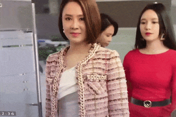 Hậu trường gây thót tim của Hướng dương ngược nắng: Đình Tú bốc đầu xe máy khiến Quỳnh Kool la hét không ngừng-4