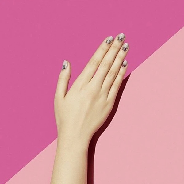 Gan xấu thì ngón tay giữa sẽ xuất hiện 3 vấn đề, nếu không có thì xin chúc mừng vì gan bạn vẫn ổn-1