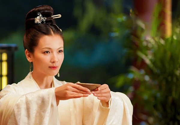 Hoàng hậu cả gan nhất lịch sử Trung Hoa: Dám bạt tai Hoàng đế đến xây xẩm mặt mày vì dung túng Phi tần loạn ngôn nói xấu chính thất-5