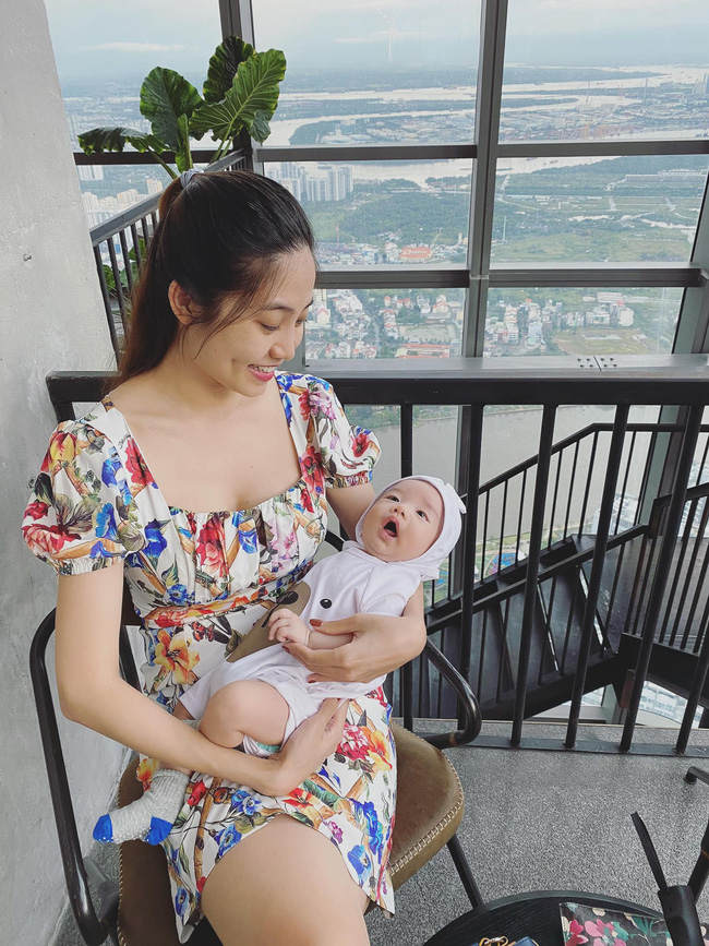 Hoa hậu 9x bị vỡ ối giữa đường khi đang đi bộ đi đẻ, sau sinh chồng từ chối chuyện giường chiếu vì lý do ngã ngửa-2