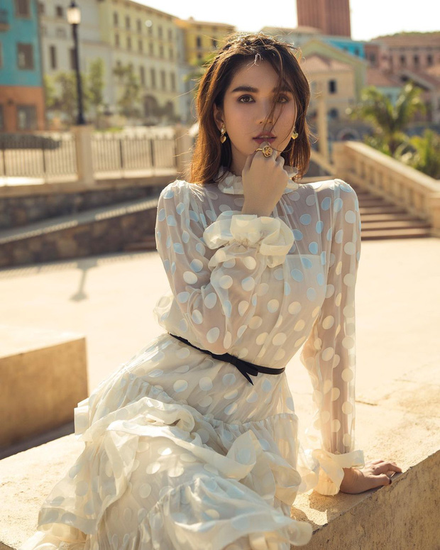 Thập kỷ lột xác của Ngọc Trinh: Người mẫu bị chê khi đi thi Hoa hậu giờ hóa nữ hoàng nội y, 16 năm chỉ thừa nhận sửa 1 chỗ-30