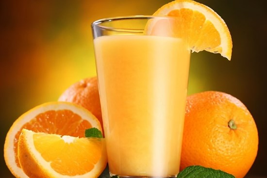 Cho trẻ nhỏ uống nước trái cây, tưởng là tốt nhưng sự thật lại khiến nhiều phụ huynh ngã ngửa