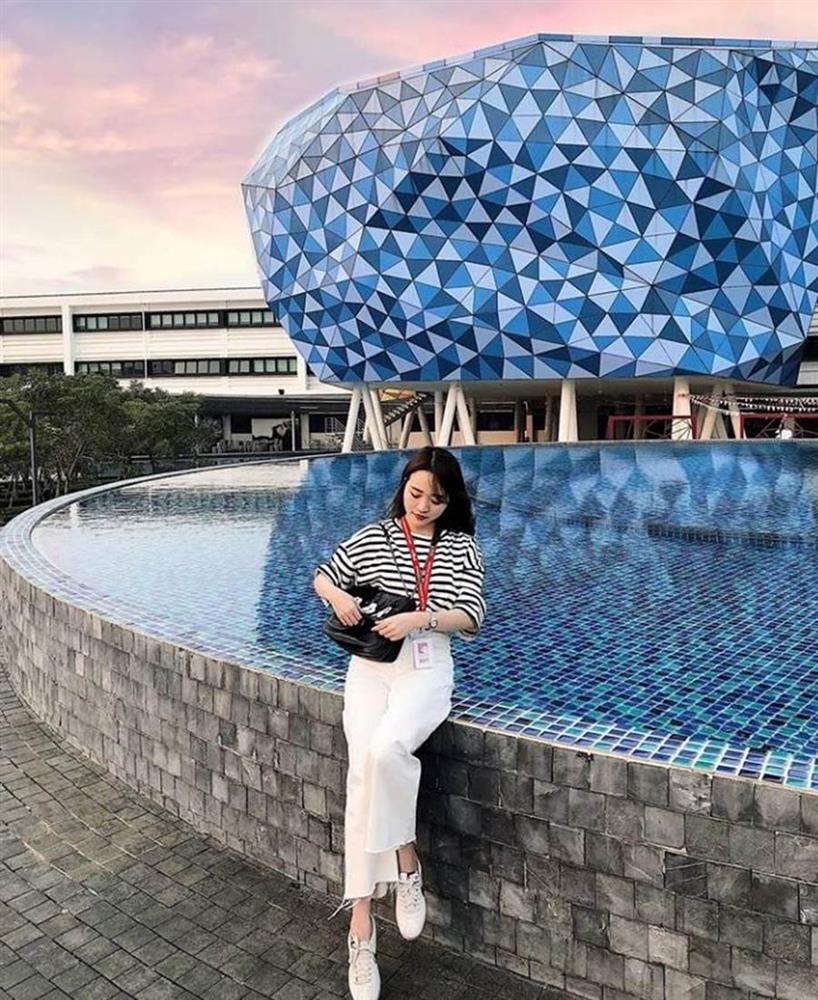 Ảnh đời thường vợ sắp cưới của Xuân Trường-8