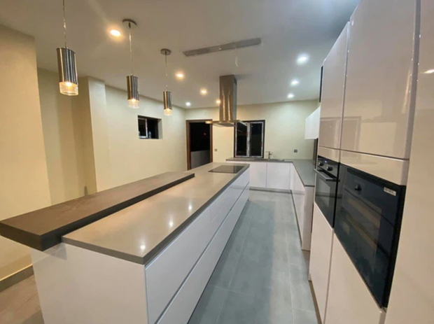 Nữ MC lùm xùm bậc nhất VTV ở nhà mặt phố sang chảnh, phòng riêng xịn như khách sạn 5 sao-9