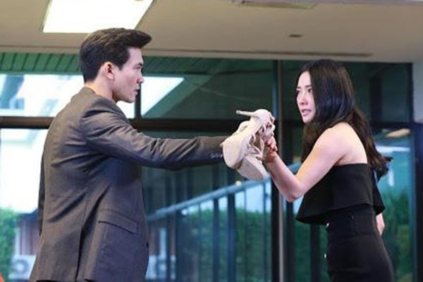 Tân hôn vừa về phòng, cô dâu sững sờ nghe chú rể thủ thỉ mai anh đền”, biết sự thật phía sau, cô ra tay” khiến anh hóa đá”-3