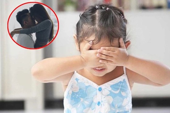 6 tác nhân kích thích dậy thì sớm ở trẻ có mặt ngay trong gia đình, bố mẹ cần phải kiểm soát chặt