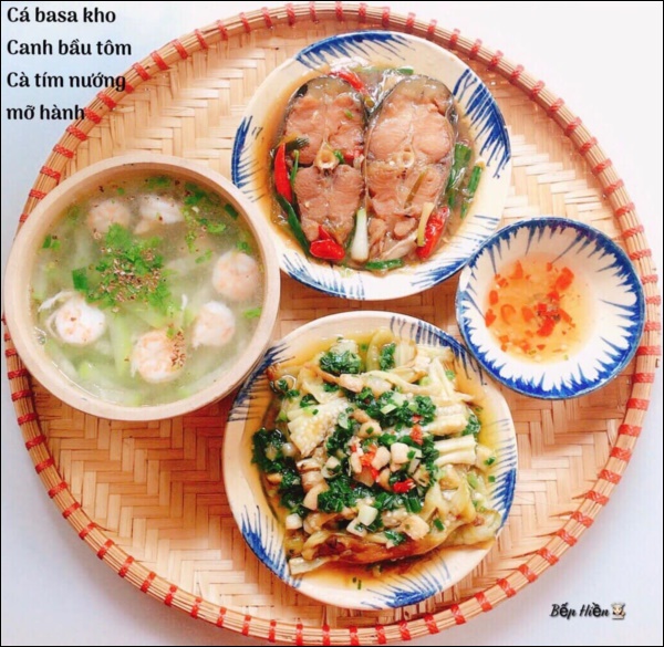 Làm dâu Hà Nội, vợ đảm Bến Tre cân đẹp mâm cơm 2 miền cho 30 ngày ngon ngất ngây, chi phí chỉ dưới 100.000 đồng-2