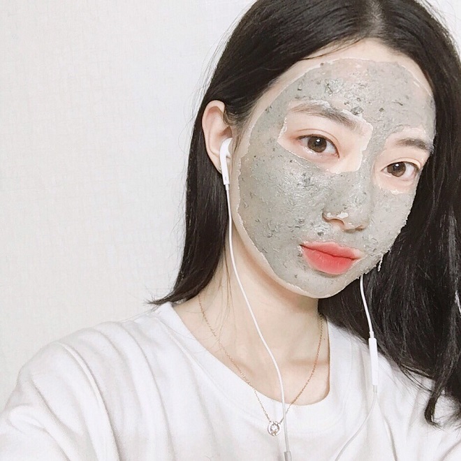 3 dòng mặt nạ đất sét kiềm dầu cực đỉnh giúp nàng da dầu thoát kiếp bóng nhẫy, bí bách trong mùa nóng nực sắp tới-2
