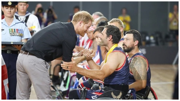 Hoàng gia Anh gửi lời cảm ơn kẻ thù của Meghan, nhà Sussex đưa ra tuyên bố mới gây chú ý-2