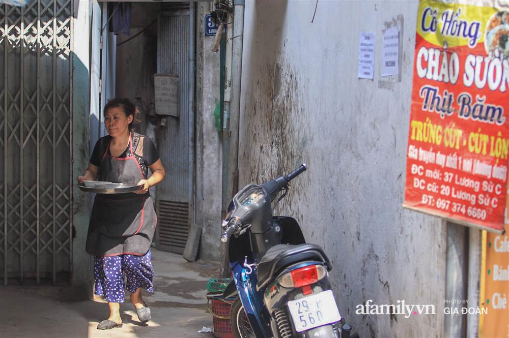 Bà chủ quán bị khách tố bán cháo sườn có cả họ nhà giòi lúc nhúc bên trong lên tiếng: Tôi bán hàng 30 năm nay chưa có ai chê trách gì-4