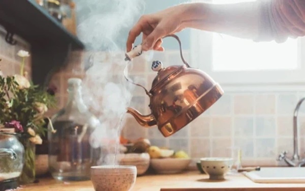 Mới 28 tuổi, cô gái phải nhận án ung thư thực quản vì một sai lầm khi uống nước mà nhiều người cũng đang mắc-2