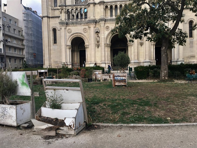 Những hình ảnh gây sốc cho thấy thành phố Paris hoa lệ ngập trong rác khiến cộng đồng mạng thất vọng tràn trề, chuyện gì đang xảy ra?-12