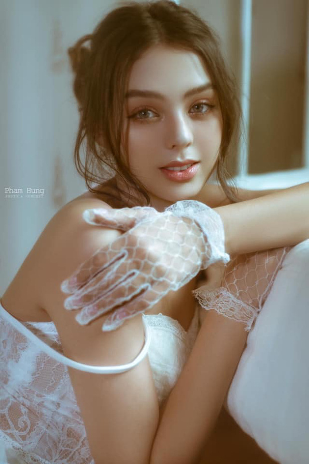 Gặp bạn gái Tây của thủ môn Bùi Tiến Dũng: Người yêu tôi vừa đẹp trai lại vừa thông minh”-2