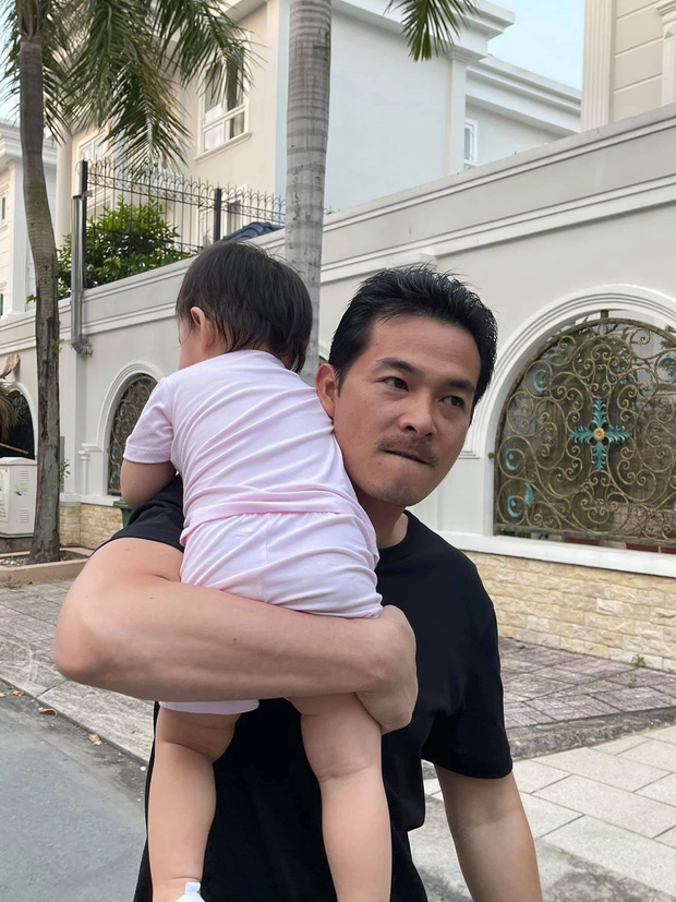 Nửa đêm Phượng Chanel bất ngờ đăng hình ảnh hiếm hoi của con gái lúc mới vài tháng tuổi?-4